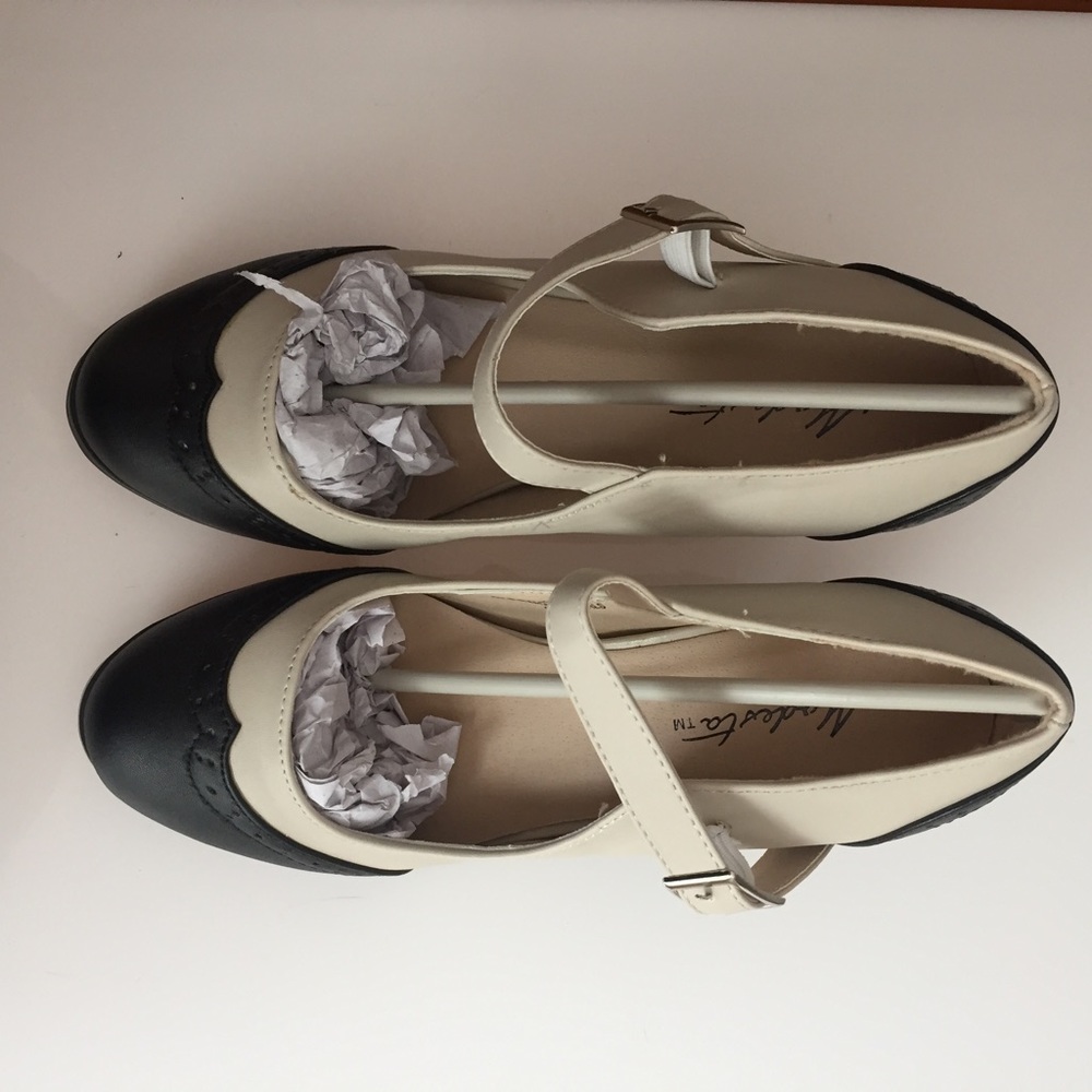 ModCloth Spectator Heels